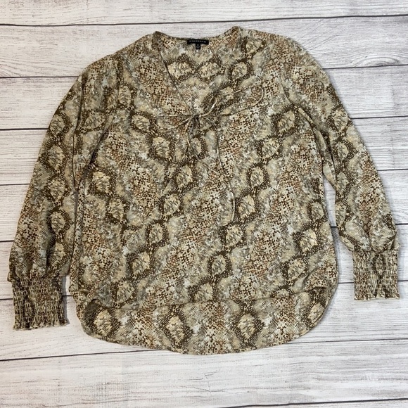 STACCATO Animal Print V-Neck Faux Wrap Front Animal Print Long Sleeve Blouse - Picture 14 of 14